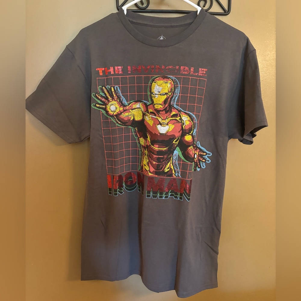 Disney Marvel Iron Man Gray T-Shirt Medium NWOT